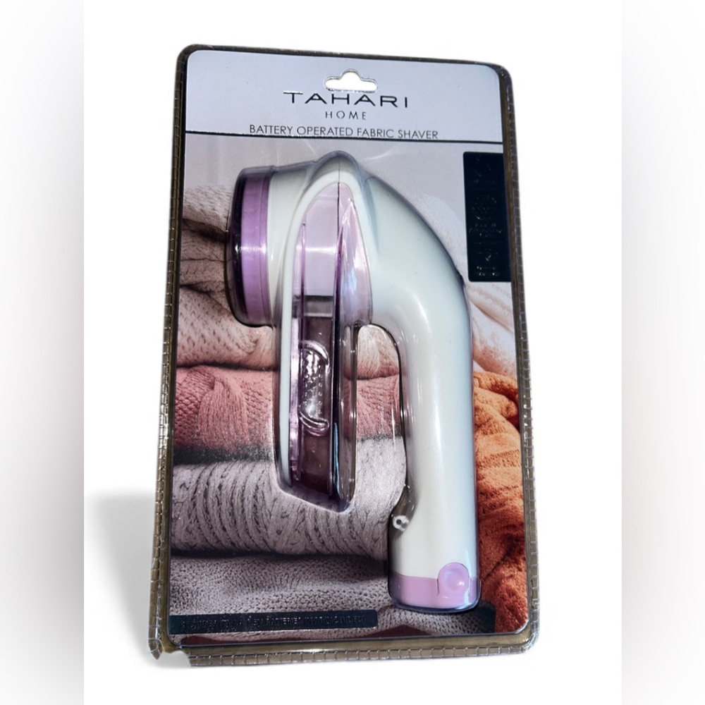 TAHARI Purple and White Fabric Shaver NIP